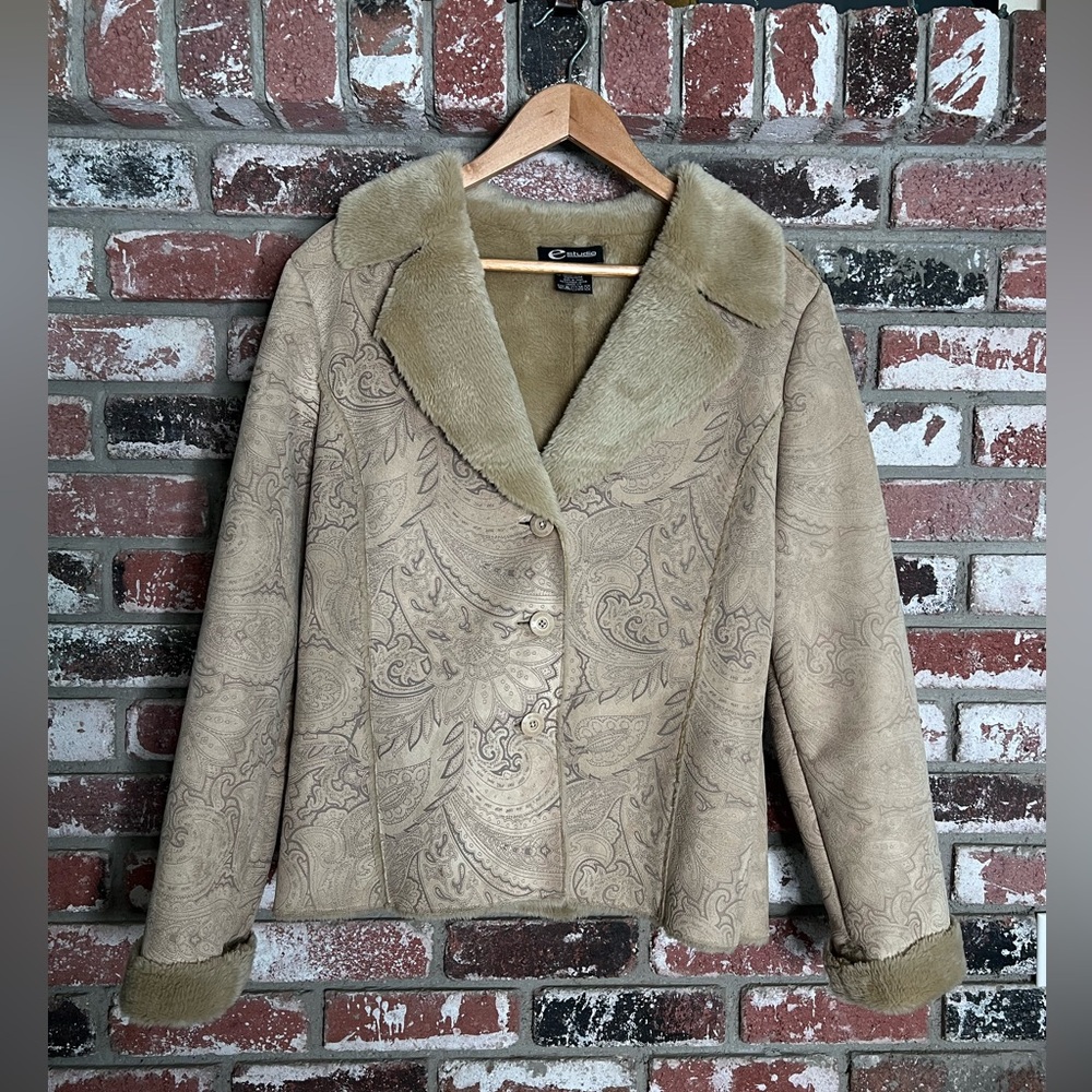 E-STUDIO WOMENS BEIGE PAISLEY FAUX SUEDE FLEECE LINED TEDDY JACKET Size M